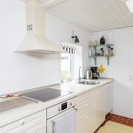 Secluded Dune Cottage-by Traum *
