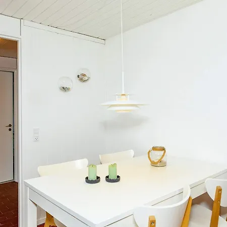Secluded Dune Cottage-by Traum